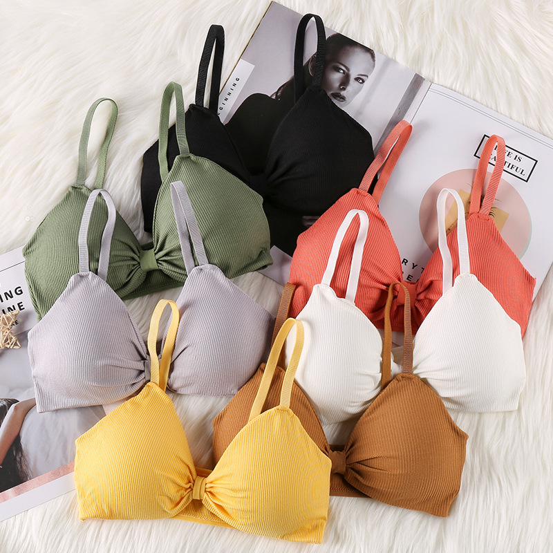 Bra Aktif Seksi Wanita Tanpa J - T Shirt Bra Seamless ulasan dan harga