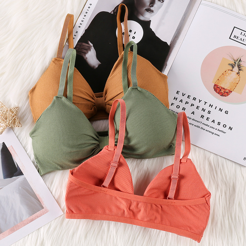 Bra Aktif Seksi Wanita Tanpa J - T Shirt Bra Seamless ulasan dan harga